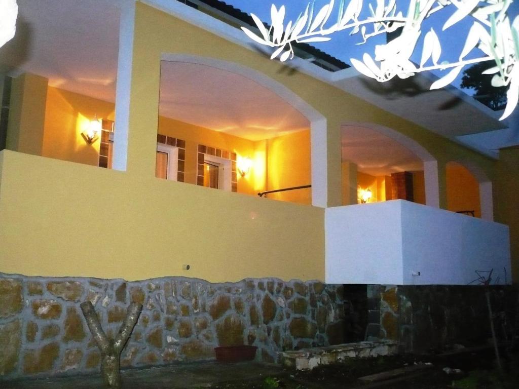 Apartments Brac Supetar Quarto foto
